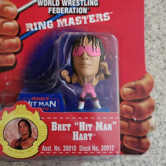 WWE WWF HOF  BRET HIT MAN HART 2" Playmates Action Figure 1997 - Picture 2 of 10